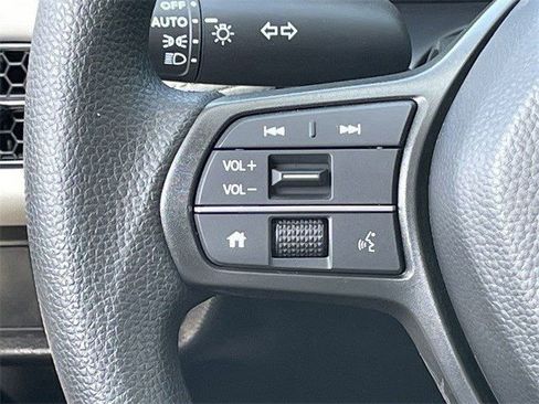 New 2026 Honda HR-V LX image 12
