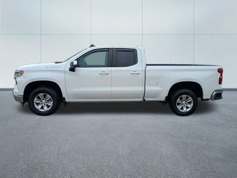 Used 2023 Chevrolet Silverado 1500 LT w/ Protection Package image 2