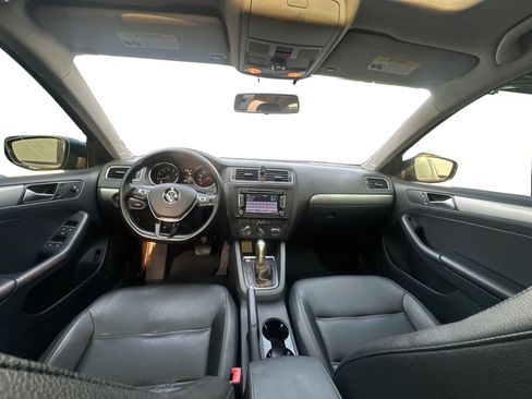 Used 2015 Volkswagen Jetta SE FWD image 12