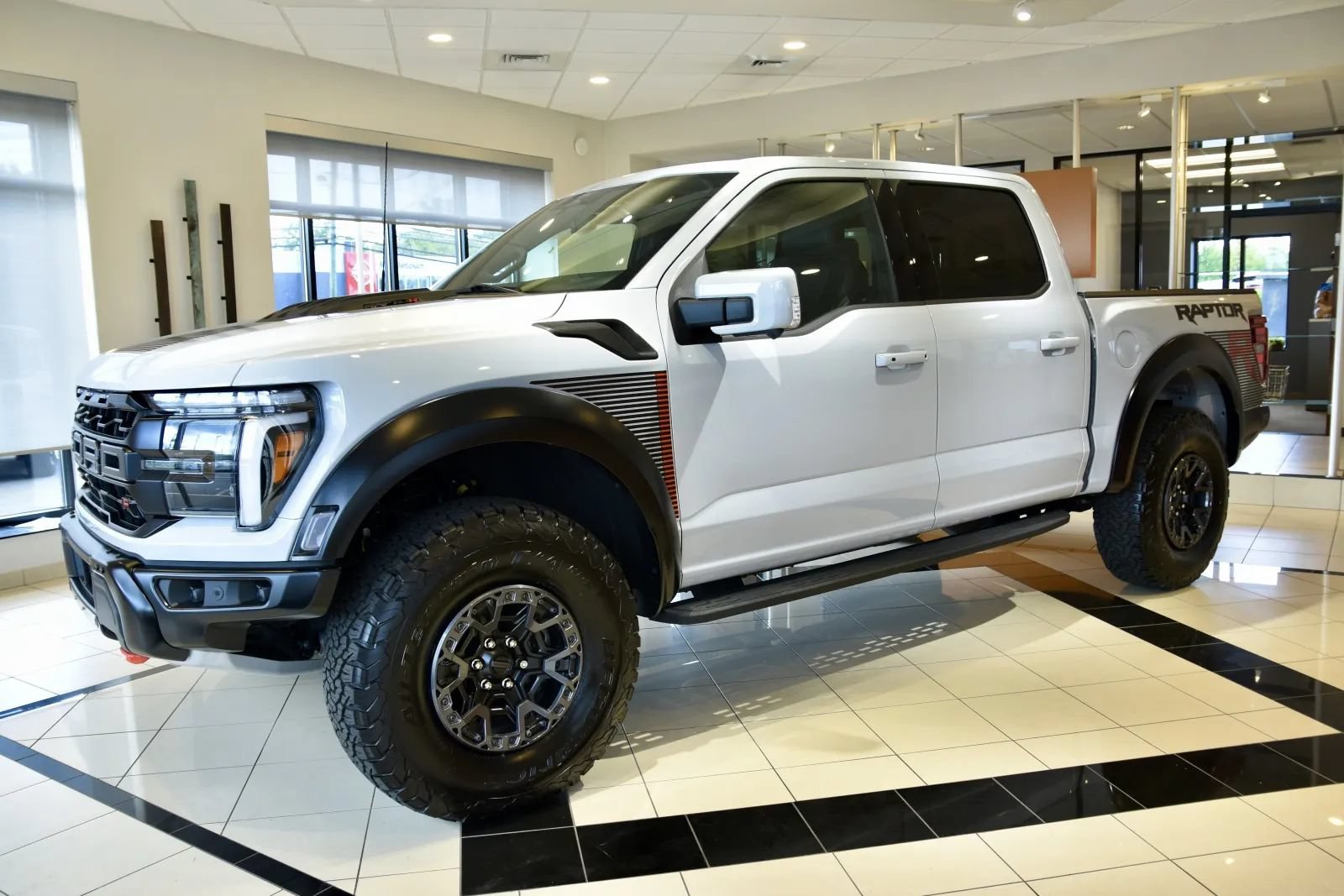 Used 2025 Ford F150 Raptor w/ Equipment Group 803A Raptor R AWD/4WD image 3