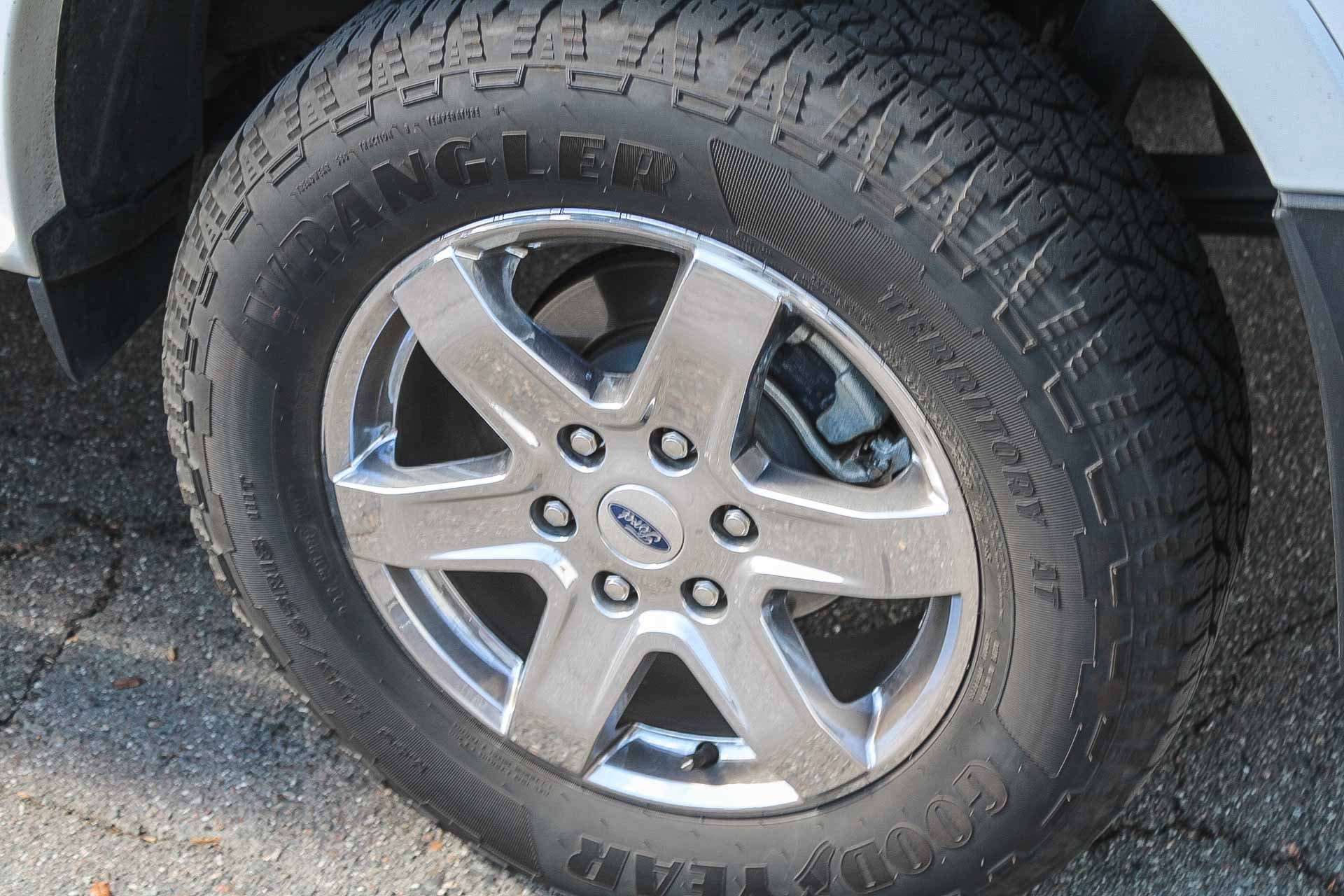 Used 2024 Ford Ranger Lariat RWD image 12