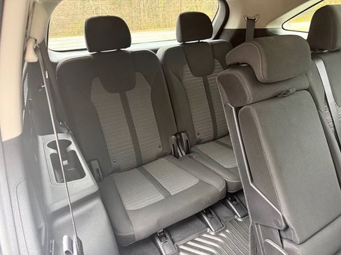 Used 2022 Kia Sorento LX image 17