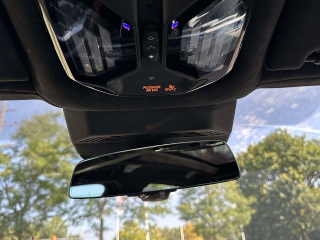 Certified 2023 BMW i7 xDrive60 AWD/4WD image 37