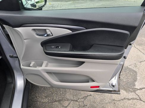 Used 2017 Honda Pilot EX-L image 40