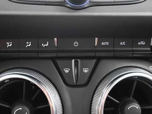Used 2021 Chevrolet Camaro LS RWD image 16