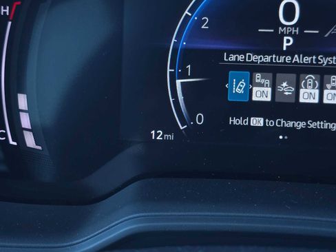 Used 2026 Toyota Corolla SE image 28