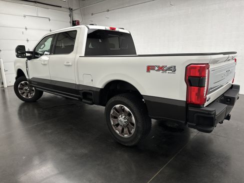 Used 2024 Ford F250 King Ranch AWD/4WD image 9