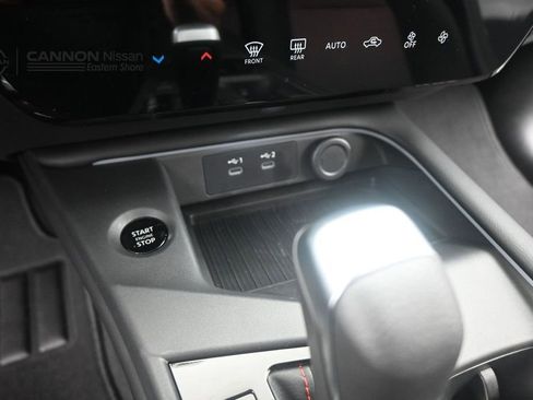 New 2026 Nissan Sentra SR FWD image 13