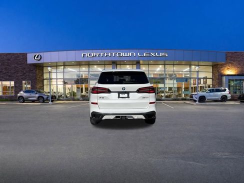 Used 2021 BMW X5 xDrive40i w/ M Sport Package AWD/4WD image 23