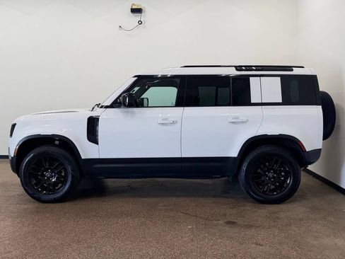 Used 2025 Land Rover Defender 110 S AWD/4WD image 2