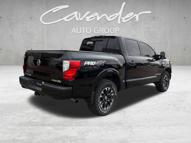 Used 2017 Nissan Titan PRO-4X AWD/4WD image 16