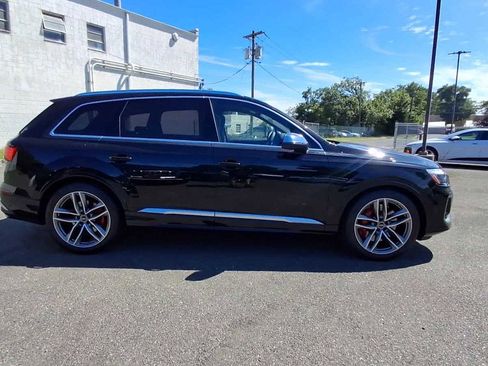 New 2025 Audi SQ7 Prestige image 9