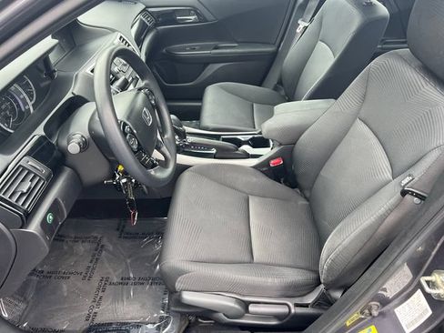 Used 2016 Honda Accord LX image 10