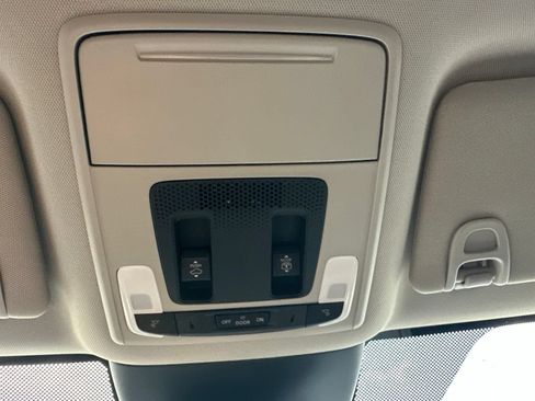 Used 2025 Honda Pilot Elite image 88