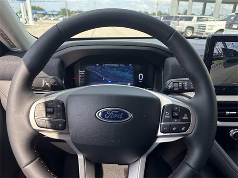 New 2025 Ford Explorer Active w/ Active Comfort Package image 26