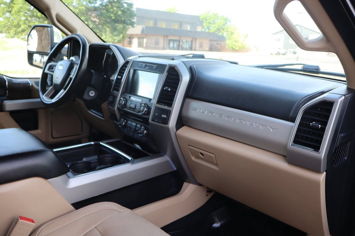 Used 2018 Ford F250 Lariat w/ Chrome Package AWD/4WD image 17