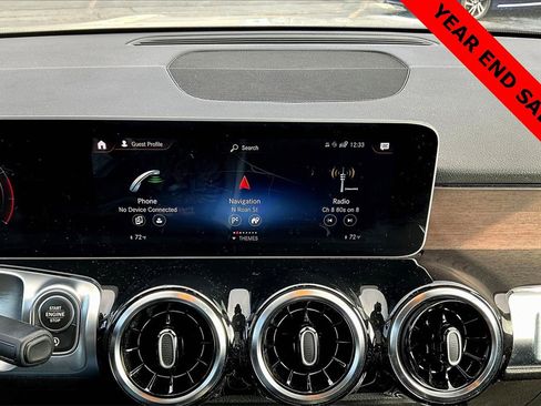 Used 2021 Mercedes-Benz GLB 250 4MATIC image 31