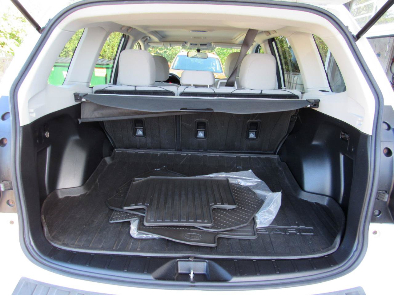 Used 2015 Subaru Forester 2.5i Premium w/ Protection Package #1 AWD/4WD image 16