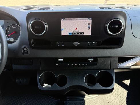 Used 2023 Mercedes-Benz Sprinter 2500 w/ Acoustic Package image 19