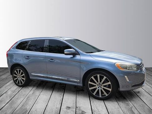 Used 2017 Volvo XC60 T6 Inscription w/ Climate Package AWD/4WD image 7