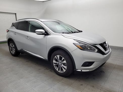 Used 2018 Nissan Murano SV image 11
