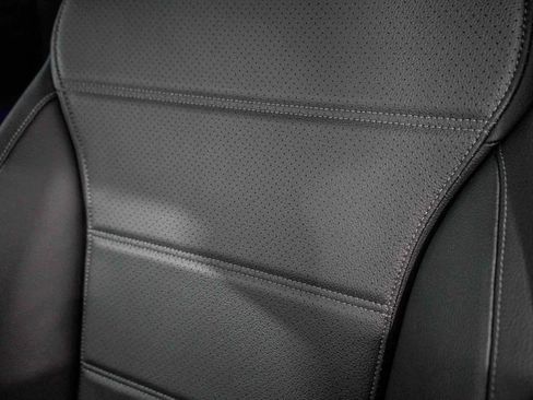 Certified 2024 Mercedes-Benz GLC 300 image 25