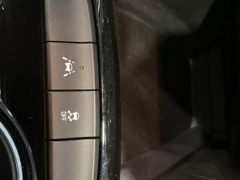 Used 2022 Buick Encore GX Select w/ Sport Touring Package image 17