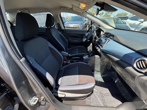 Used 2025 Nissan Versa SV FWD image 24