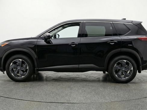 Used 2025 Nissan Rogue SV image 5