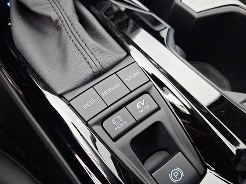 New 2026 Toyota Camry XLE image 18