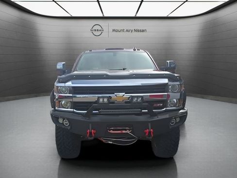Used 2017 Chevrolet Silverado 2500 LTZ w/ Vortec Plus Package AWD/4WD image 1