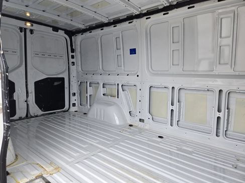 Used 2023 Mercedes-Benz Sprinter 2500 image 31
