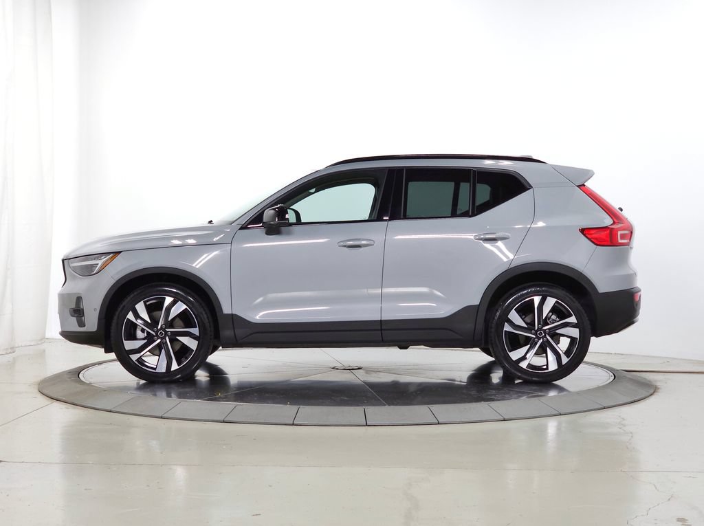 Certified 2024 Volvo XC40 B5 Ultimate w/ Climate Package AWD/4WD image 6