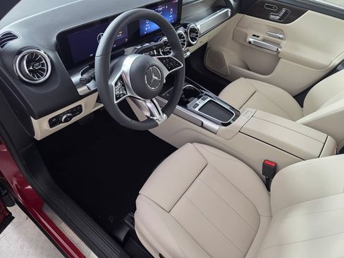 New 2026 Mercedes-Benz GLB 250 image 7