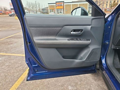 New 2026 Nissan Kicks SV image 14