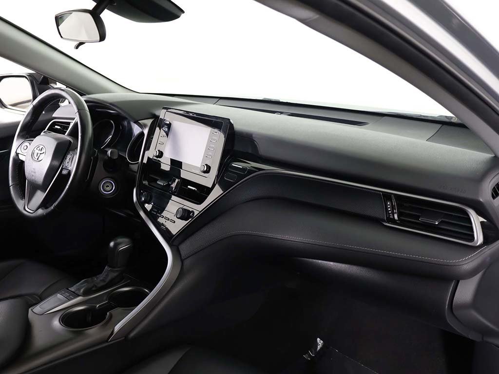 Used 2022 Toyota Camry SE FWD image 23
