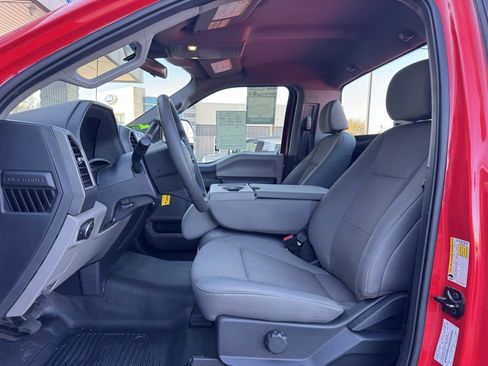 Used 2022 Ford F250 XL w/ Power Equipment Group image 5