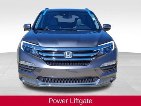 Used 2017 Honda Pilot Touring image 2