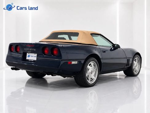 Used 1989 Chevrolet Corvette Convertible RWD image 3