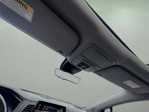 Used 2024 Honda Odyssey EX-L image 16