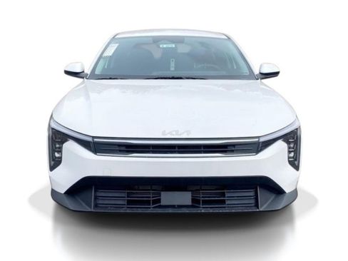 New 2025 Kia K4 FWD image 3