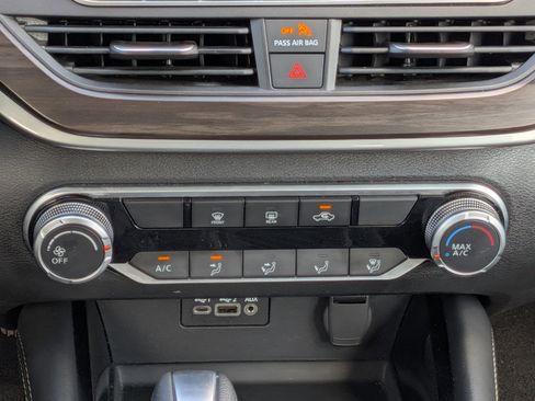 Used 2023 Nissan Altima 2.5 SV FWD image 18