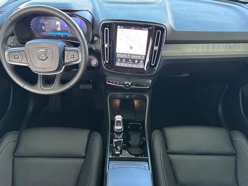 New 2026 Volvo XC40 B5 Ultra w/ Climate Package AWD/4WD image 3