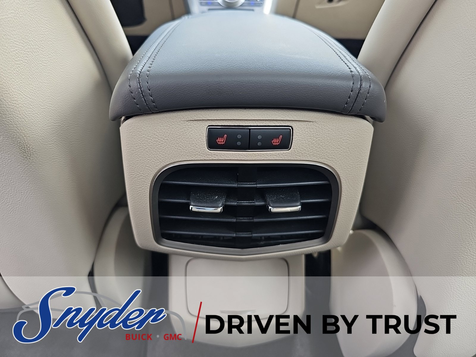 Used 2018 Lincoln MKZ Select w/ Select Plus Package AWD/4WD image 22