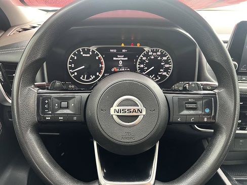 Used 2021 Nissan Rogue SV FWD image 22