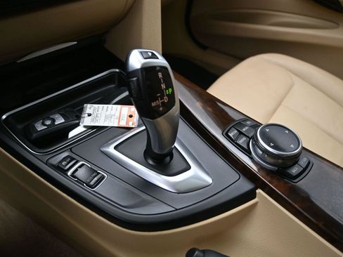 Used 2014 BMW 328i xDrive Sedan AWD/4WD image 5