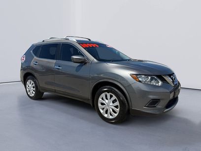 Used 2016 Nissan Rogue S w/ Appearance Package