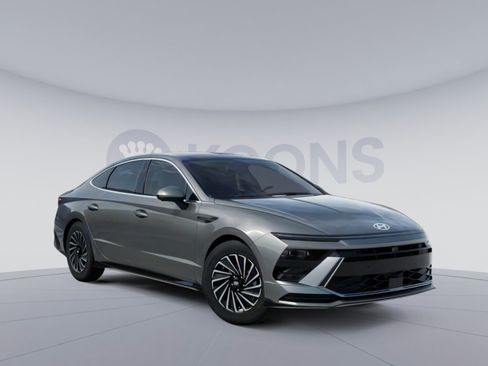 New 2026 Hyundai Sonata Limited image 2