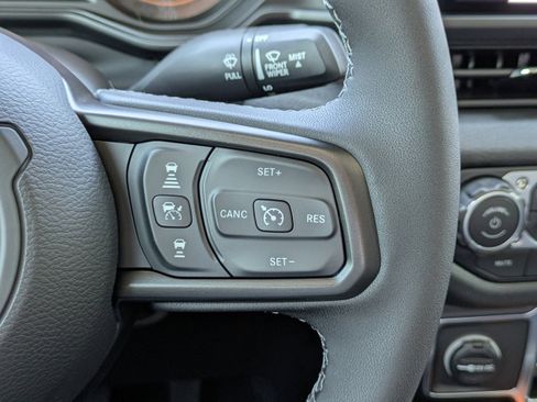 New 2025 Jeep Gladiator Sport image 28