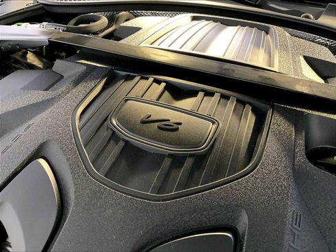 Certified 2023 Porsche Panamera 4S image 33